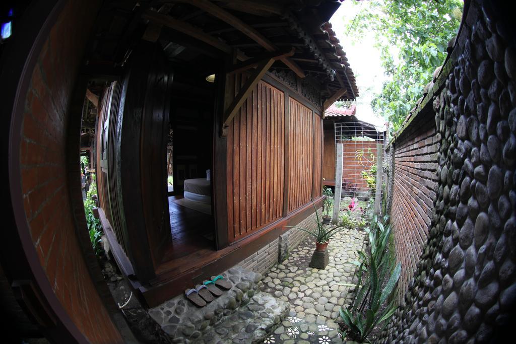 Omah Garengpoeng Guest House Magelang Exterior photo