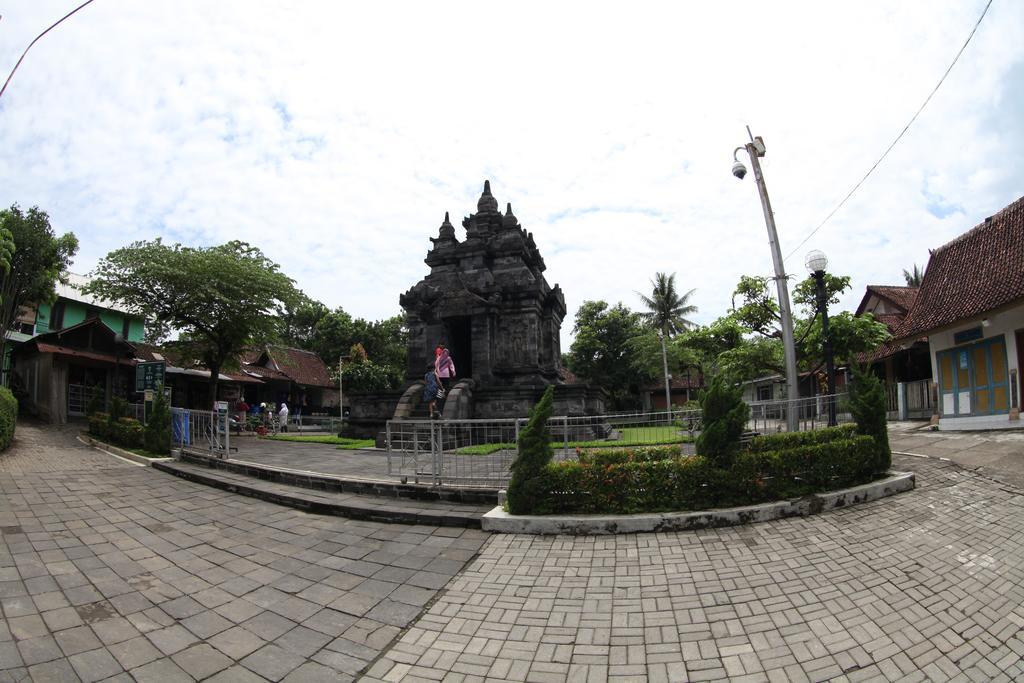 Omah Garengpoeng Guest House Magelang Exterior photo
