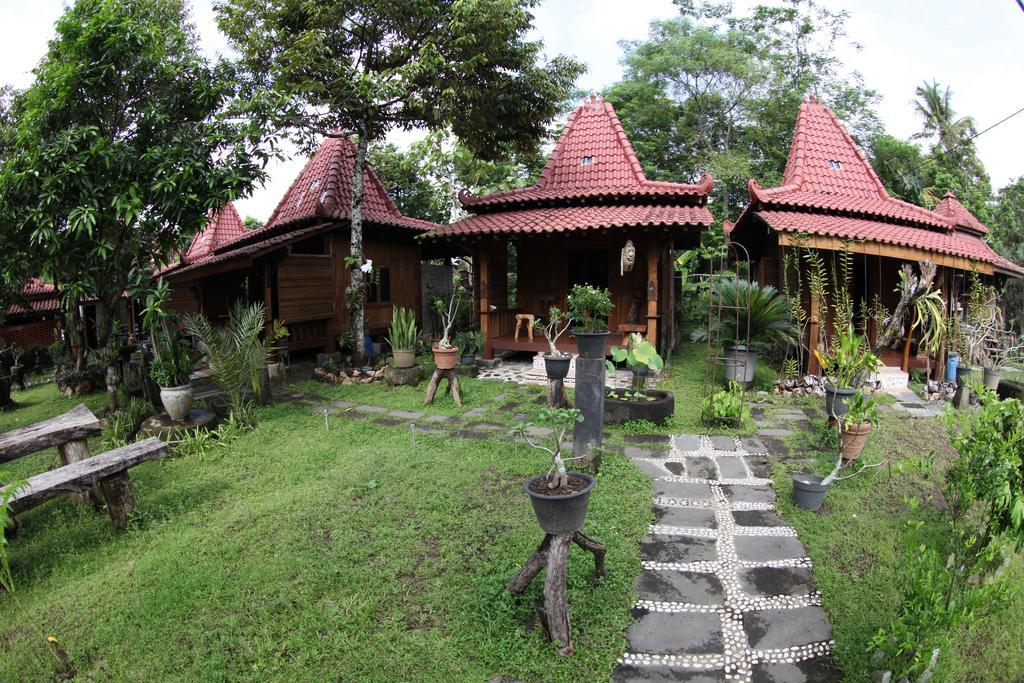 Omah Garengpoeng Guest House Magelang Room photo