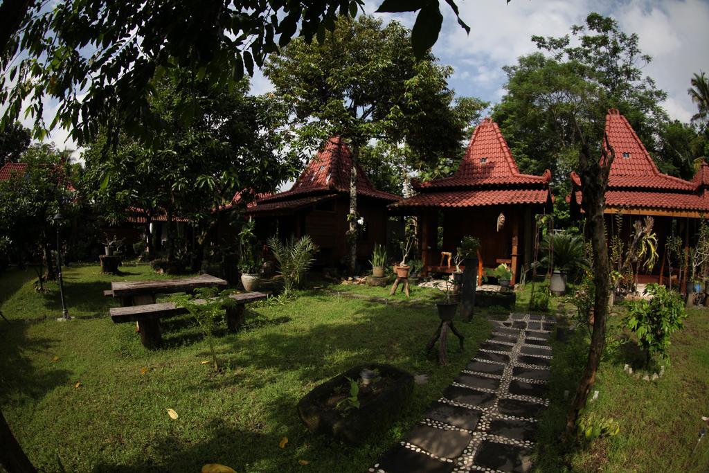 Omah Garengpoeng Guest House Magelang Room photo